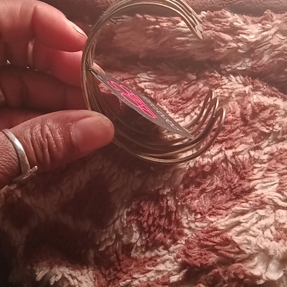 Bracelet - Picture 2 of 2